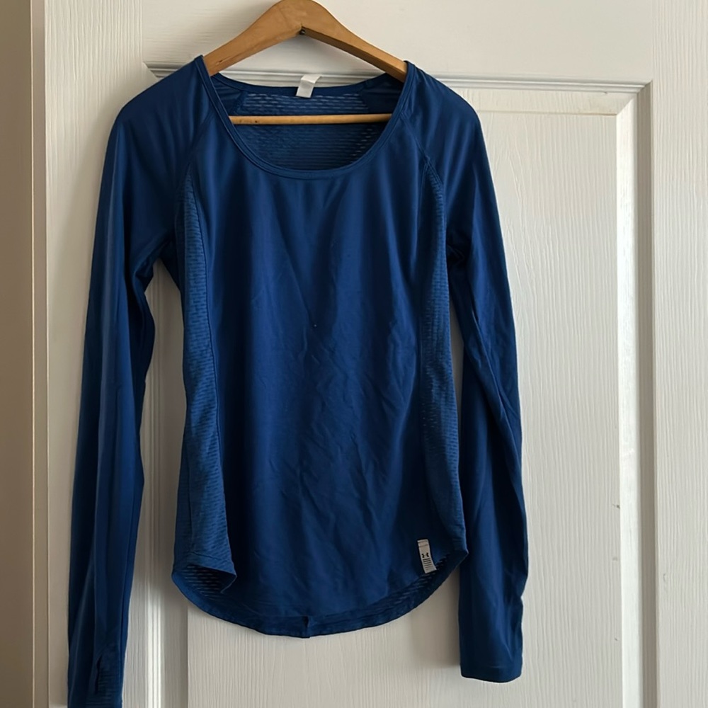 NwOT. Under armour running / cycling shirt